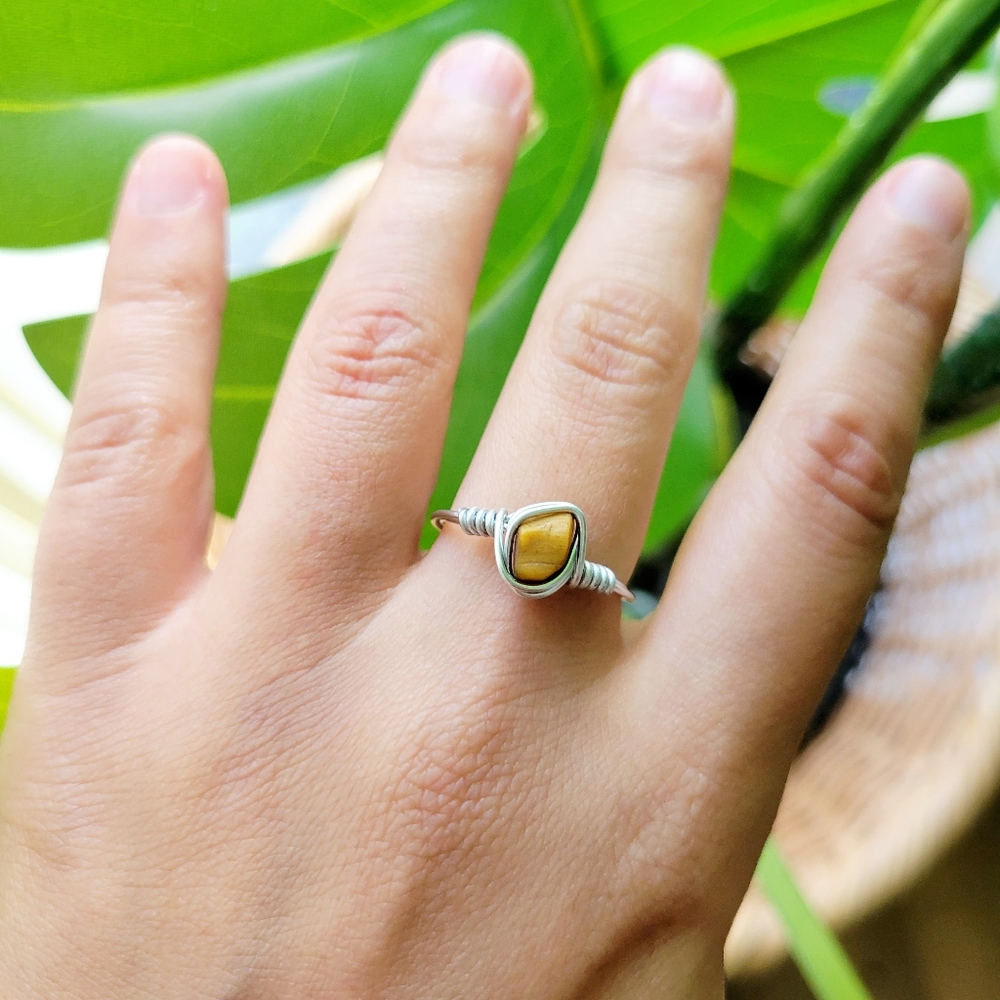 Dainty Handmade Silver Tan Stone Wire Ring, size 6.75